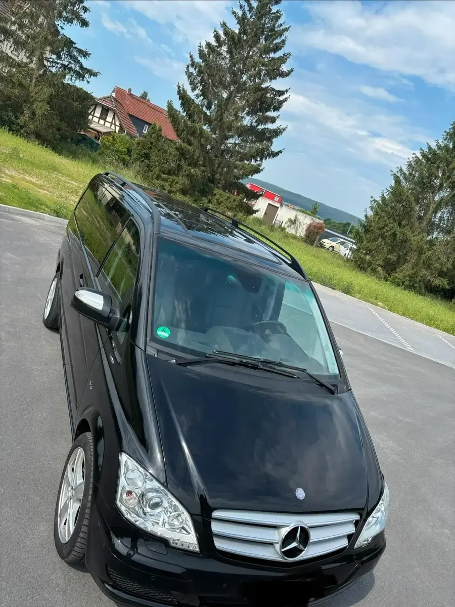 Gebraucht Mercedes Viano 224 PS (164 kW) 2011 Schwarz Van / Kleinbus