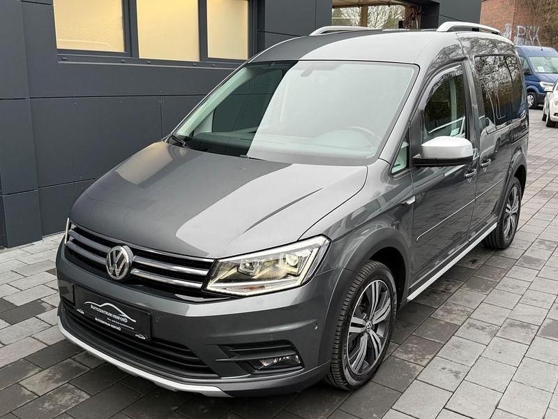 Grau Gebraucht 2017 VW Caddy Beach Van / Kleinbus | 23.900 € (Teuer) - Bild 1/4
