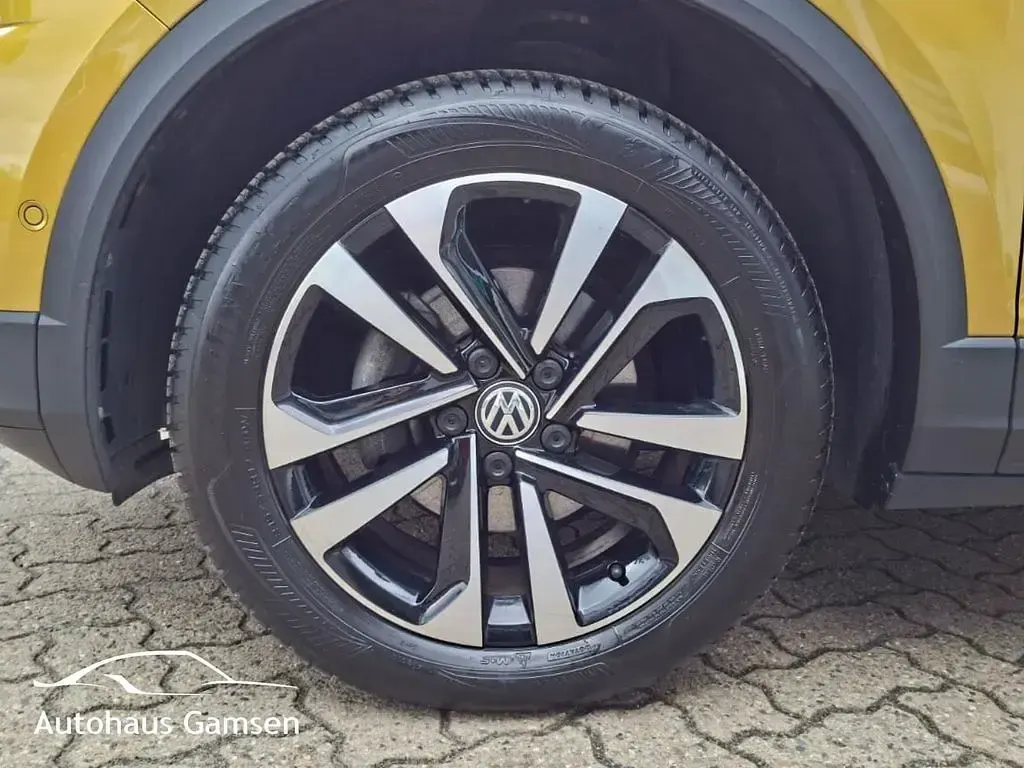 Gebraucht VW T-Roc IQ Drive 116 PS (85 kW) 2019 Gelb SUV