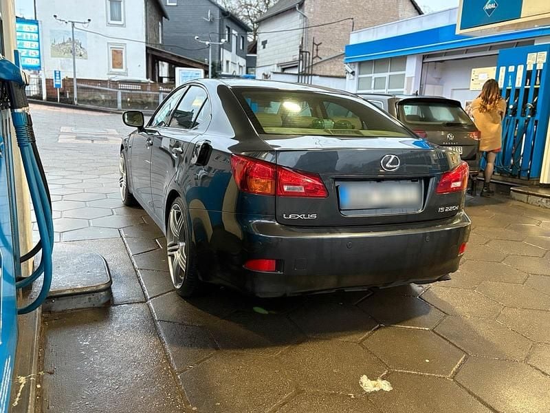 Gebraucht Lexus IS220d 177 PS (130 kW) 2006 Grau Limousine