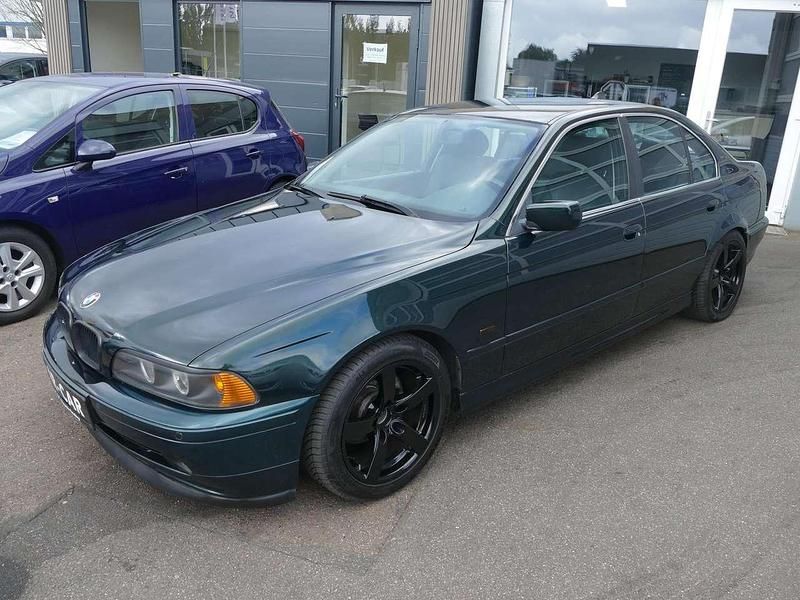 Grün Gebraucht 2001 BMW 520 Limousine | 5.990 € (Teuer) - Bild 1/4