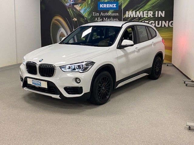 Weiß Gebraucht 2018 BMW X1 Sport Line SUV | 25.490 € (Fairer Preis) - Bild 1/3