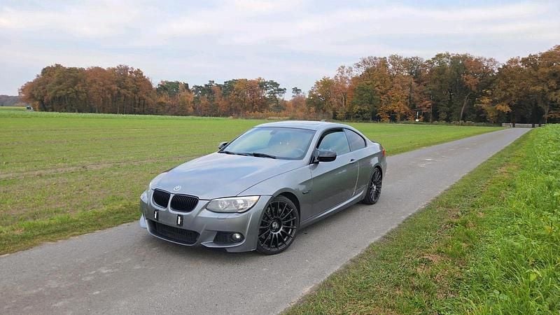 Gebraucht BMW 335 M Sport 306 PS (225 kW) 2012 Grau Coupé