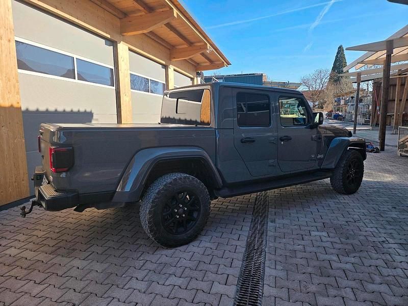 Gebraucht Jeep Gladiator 286 PS (210 kW) 2021 Grau Pickup