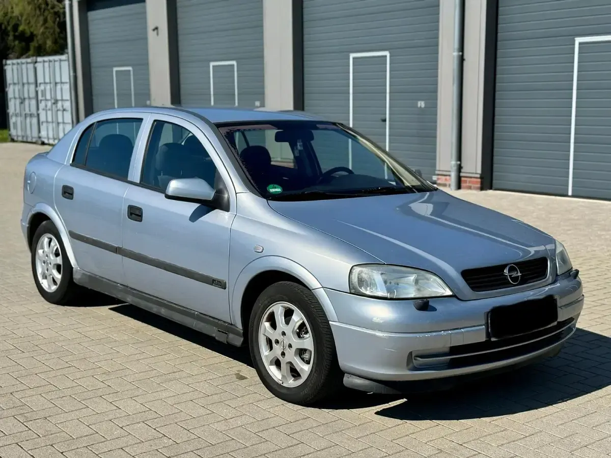 Gebraucht Opel Astra 84 PS (61 kW) 2001 Grau Kleinwagen