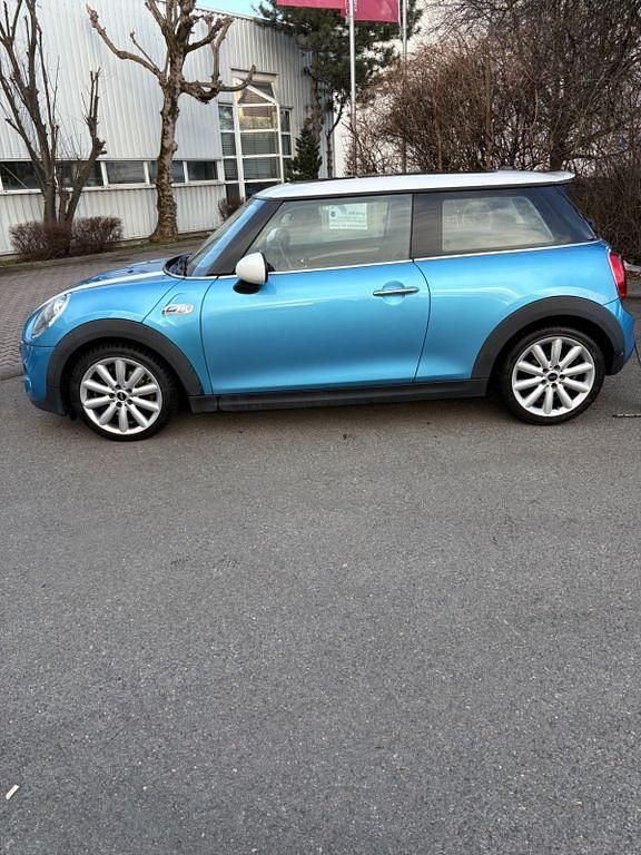 Gebraucht Mini Cooper S 192 PS (141 kW) 2018 Blau Kleinwagen