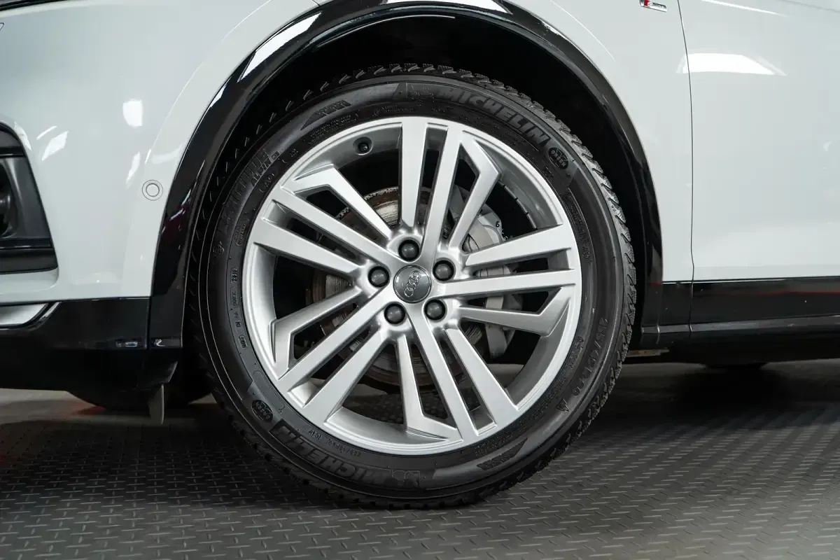 Usado Audi Q5 Competition 190 HP (139 kW) 2020 Branco SUV