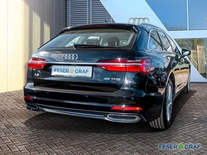Gebraucht Audi A6 Design 265 PS (194 kW) 2022 Mythosschwarz metallic Kombi