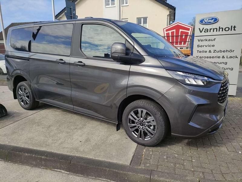 Gebraucht Ford Tourneo Titanium 170 PS (125 kW) 2025 Magnetic metallic Van / Kleinbus