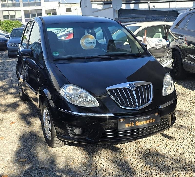 Usata Lancia Musa 77 CV (56 kW) 2009 Nero Monovolume