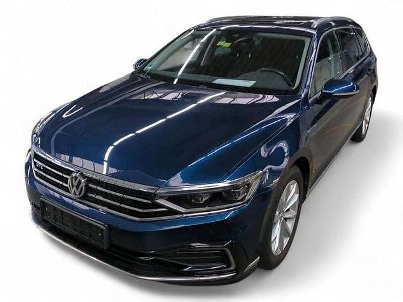 Blau Gebraucht 2020 VW Passat GTE Kombi | 17.749 € (Guter Preis) - Bild 1/4