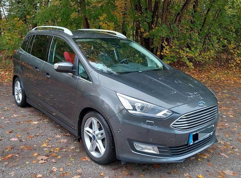Grau Gebraucht 2017 Ford Grand C-Max Titanium Van / Kleinbus | 10.500 € (Guter Preis) - Bild 1/4