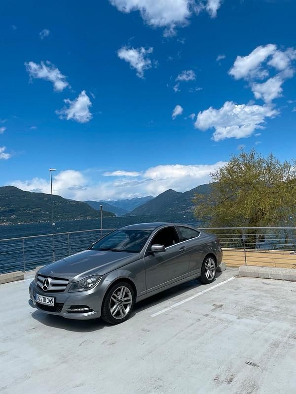 Silber Gebraucht 2012 Mercedes C220 Coupé | 7.500 € (Fairer Preis) - Bild 1/4