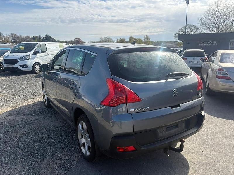 Gebraucht Peugeot 3008 Active 150 PS (110 kW) 2012 Grau Kombi