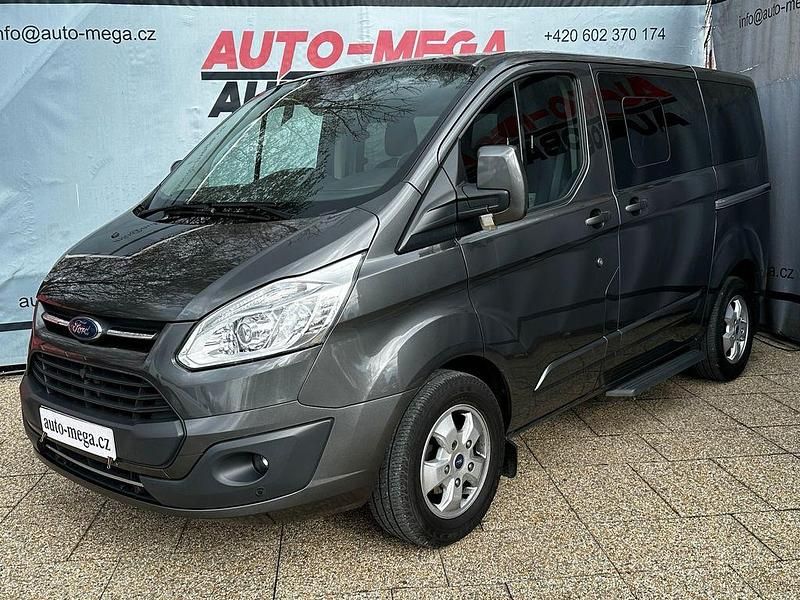 Gebraucht Ford Tourneo 131 PS (96 kW) 2017 Grau Van / Kleinbus