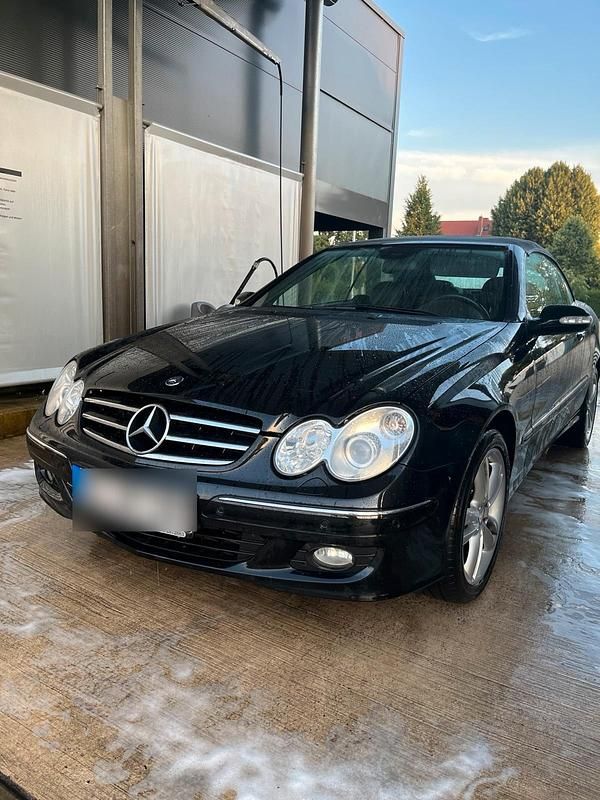 Gebraucht Mercedes CLK200 184 PS (135 kW) 2009 Schwarz Cabrio