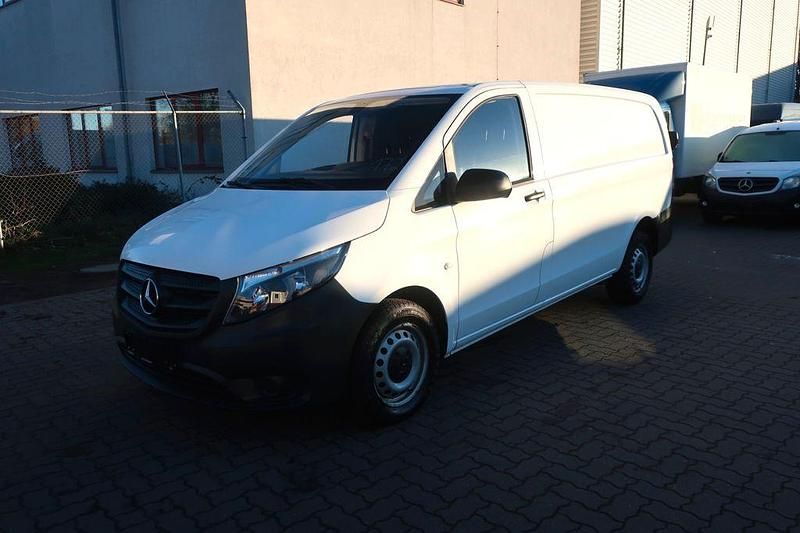Gebraucht Mercedes Vito 102 PS (75 kW) 2020 Weiß Van
