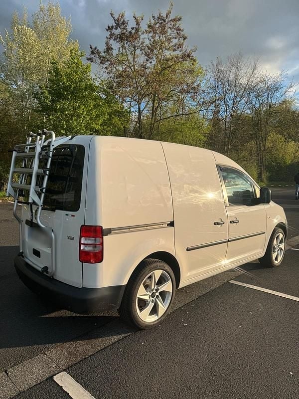 Usata VW Caddy 105 CV (77 kW) 2012 Bianco Monovolume