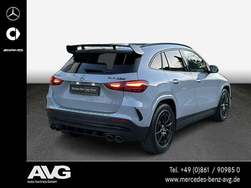 Gebraucht Mercedes GLA45 AMG AMG 421 PS (309 kW) 2024 Grau SUV