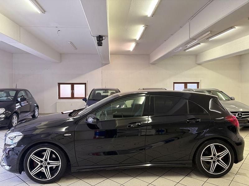 Gebraucht Mercedes A250 AMG 218 PS (160 kW) 2018 Schwarz Limousine