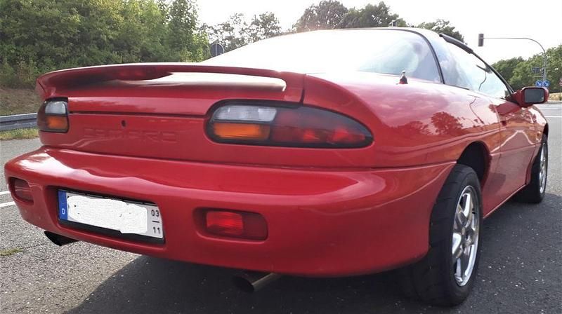 Gebraucht Chevrolet Camaro 288 PS (211 kW) 2001 Rot Coupé