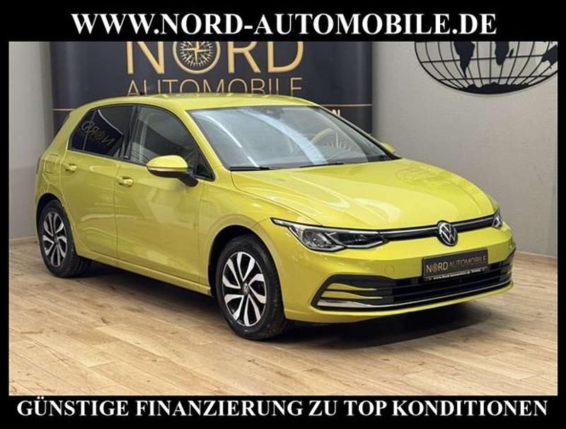 Gebraucht VW Golf VIII Active 131 PS (96 kW) 2022 Gelb Kleinwagen