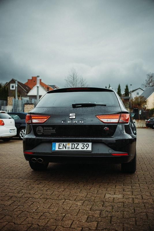 Gebraucht Seat Leon 150 PS (110 kW) 2016 Schwarz Kombi
