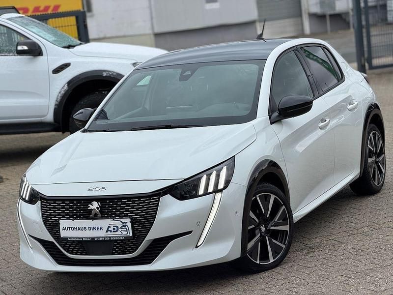 Blanc nacre Gebraucht 2020 Peugeot 208 GT-line Kleinwagen | 11.600 € (Etwas zu teuer) - Bild 1/4