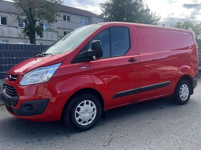Gebraucht Ford Transit Custom Trend 101 PS (74 kW) 2016 Racerot Van / Kleinbus