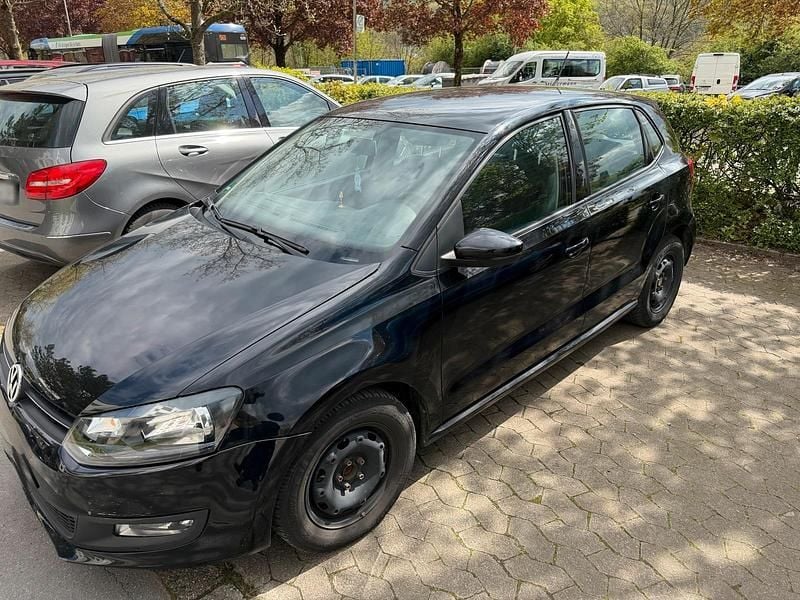 Second-hand VW Polo 60 CP (44 kW) 2012 Negru Hatchback