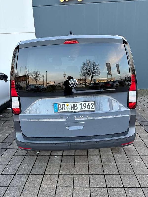 Gebraucht VW Caddy Goal 102 PS (75 kW) 2024 Grau Van / Kleinbus