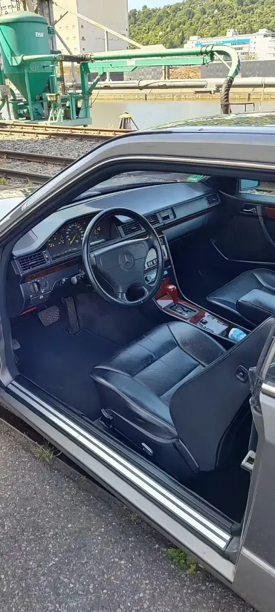 Gebraucht Mercedes E320 Sportline 220 PS (161 kW) 1993 Grau Coupé