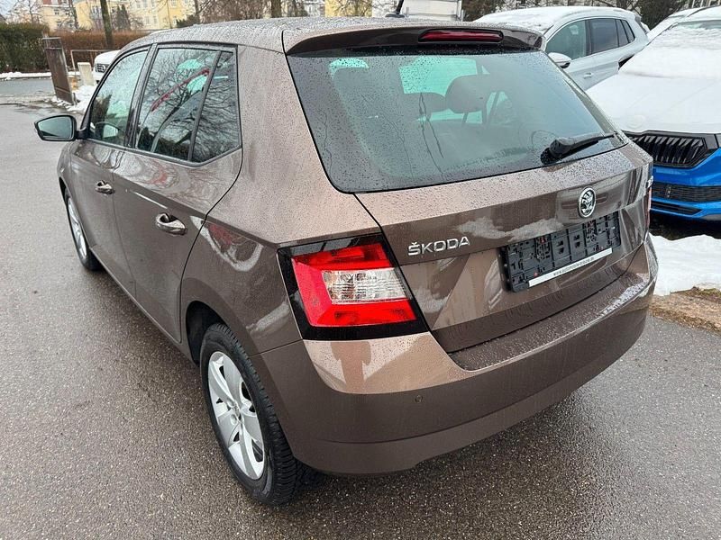 Gebraucht Skoda Fabia Style 110 PS (80 kW) 2017 Maple braun metallic Kleinwagen