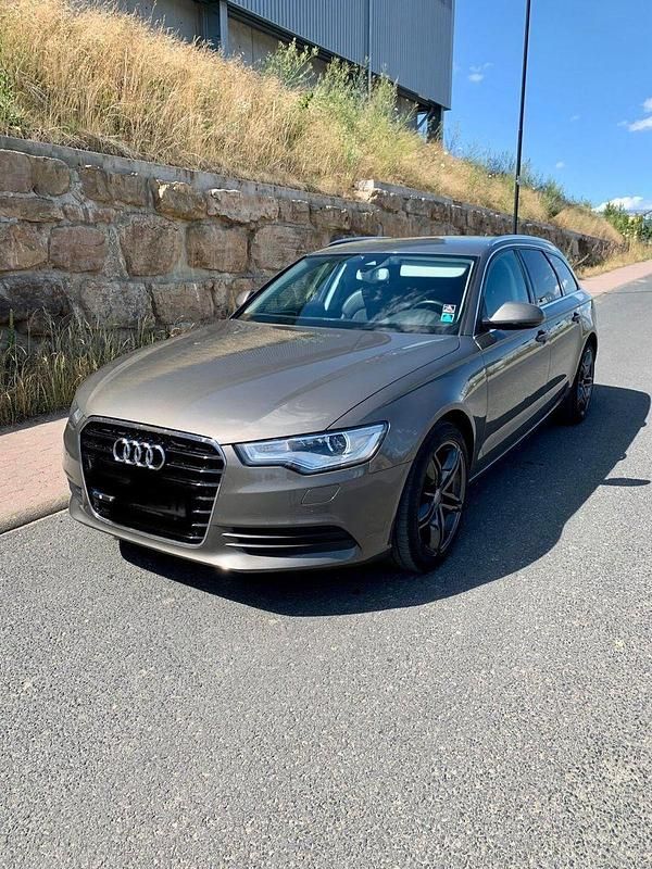 Grau Gebraucht 2014 Audi A6 Ambiente Kombi | 15.000 € (Etwas zu teuer) - Bild 1/4