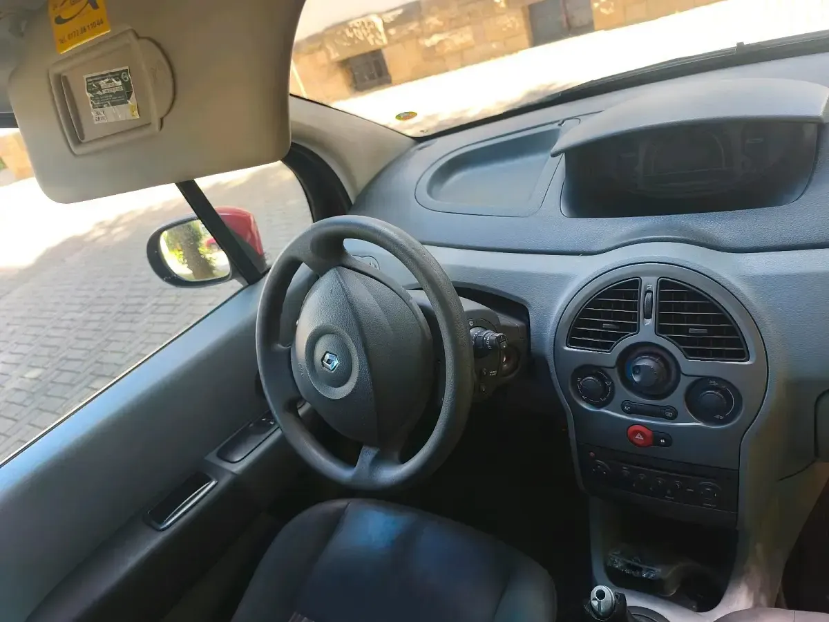 Gebraucht Renault Modus 90 PS (66 kW) 2009 Rot Van / Kleinbus