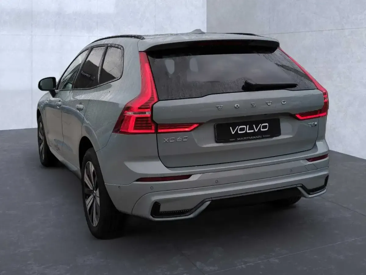Gebraucht Volvo XC60 Plus 335 PS (246 kW) 2025 Grau SUV