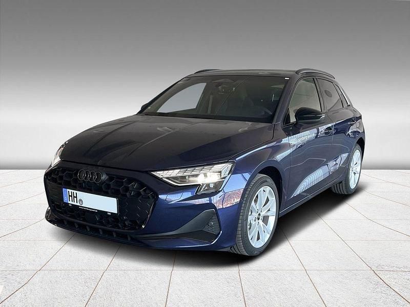 Gebraucht Audi A3 S-Line 150 PS (110 kW) 2026 2d navarrablau metallic Limousine