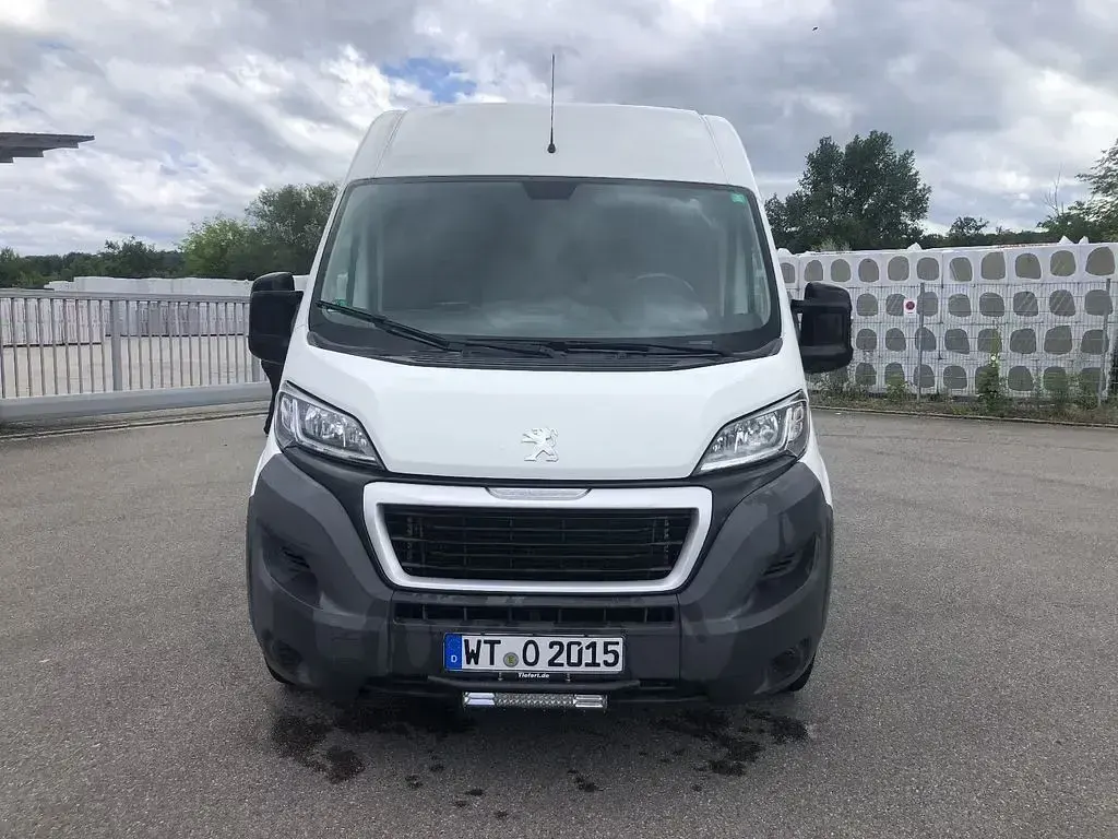 Gebraucht Peugeot Boxer Basis 110 PS (80 kW) 2015 Weiß Van