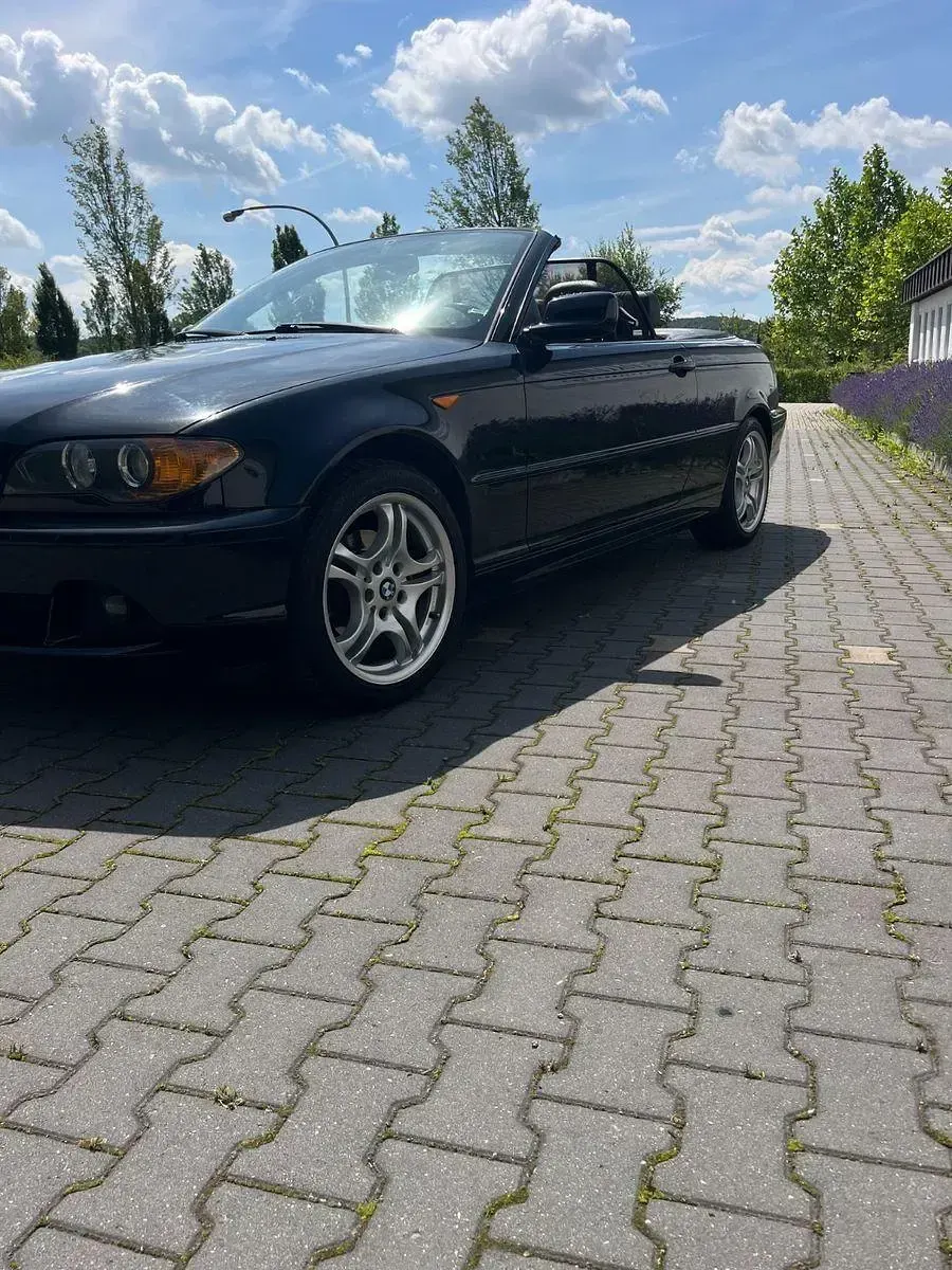 Gebraucht BMW 318 Cabriolet 143 PS (105 kW) 2003 Schwarz Cabrio