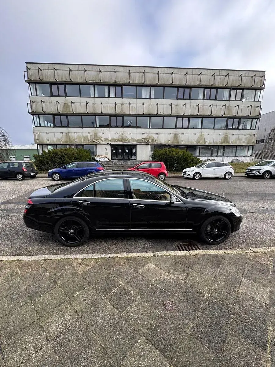 Gebraucht Mercedes S500 387 PS (284 kW) 2008 Schwarz Limousine