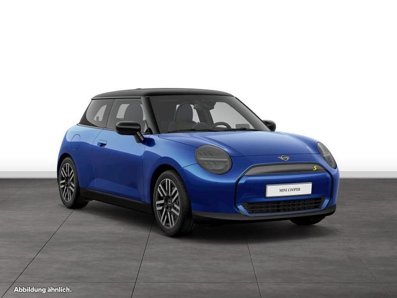 Other Neu 2025 Mini Cooper SE Kleinwagen | 33.650 € (Etwas zu teuer) - Bild 1/4