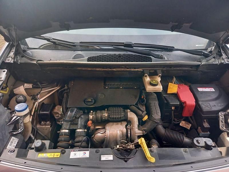 Gebraucht Peugeot TePee Active 99 PS (72 kW) 2015 Grau Van / Kleinbus