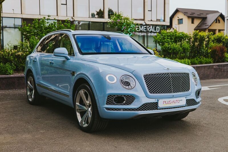 Blau Gebraucht 2017 Bentley Bentayga SUV | 105.000 € (Teuer) - Bild 1/4