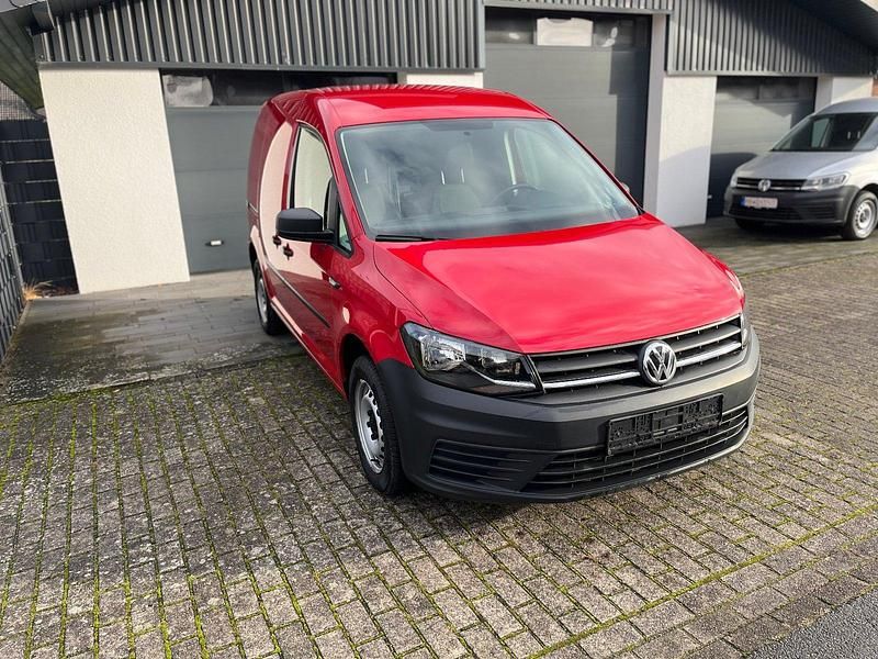 Gebraucht VW Caddy 102 PS (75 kW) 2020 Rot Van / Kleinbus