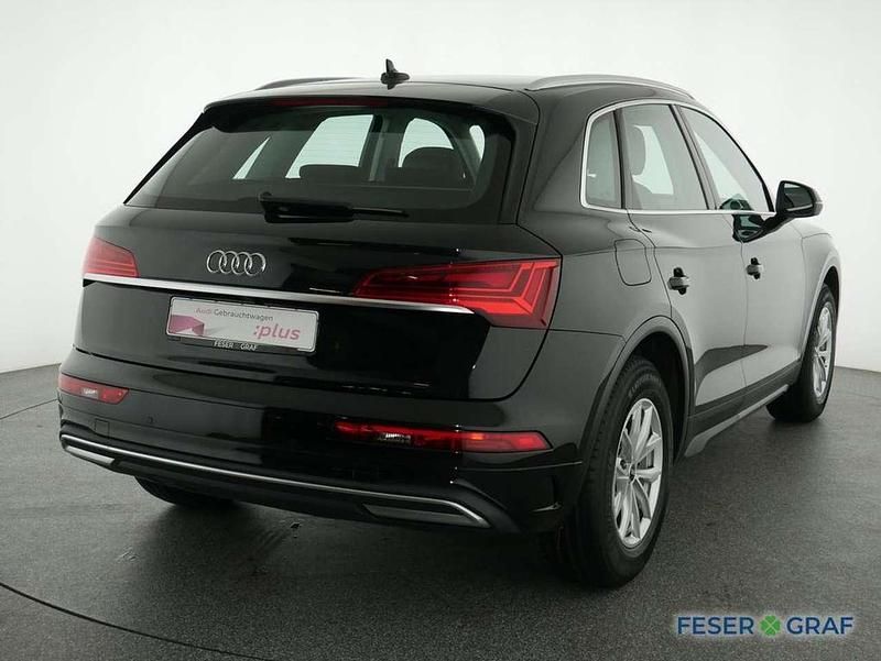 Gebraucht Audi Q5 163 PS (119 kW) 2022 Mythosschwarz metallic SUV