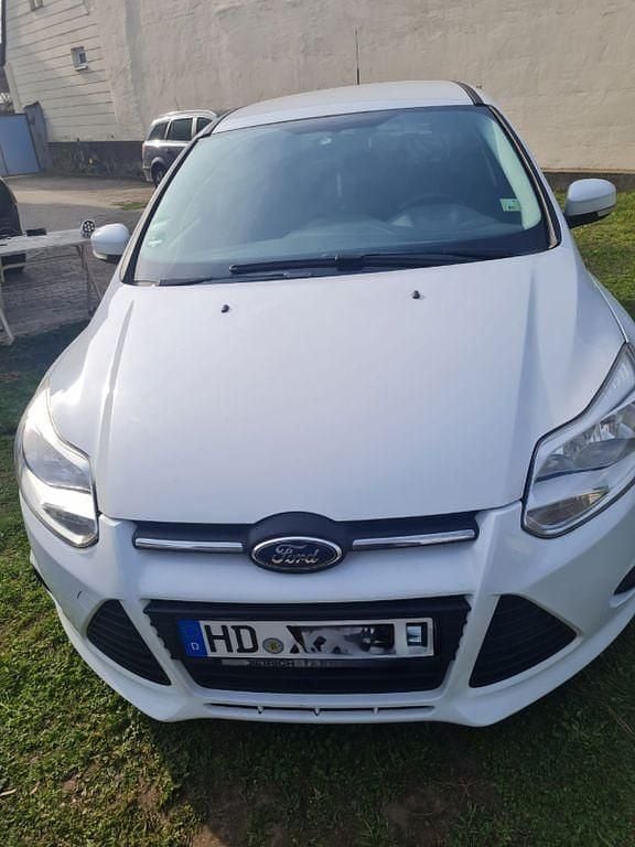 Gebraucht Ford Ecosport Titanium 125 PS (91 kW) 2014 Weiß SUV