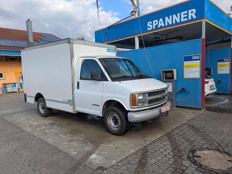 Weiß Gebraucht 2001 Chevrolet Express Van | 13.500 € - Bild 1/4