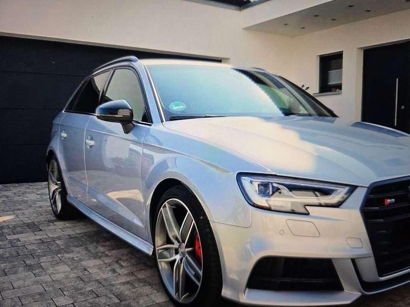 Gebraucht Audi S3 Design 300 PS (220 kW) 2019 Silber Limousine