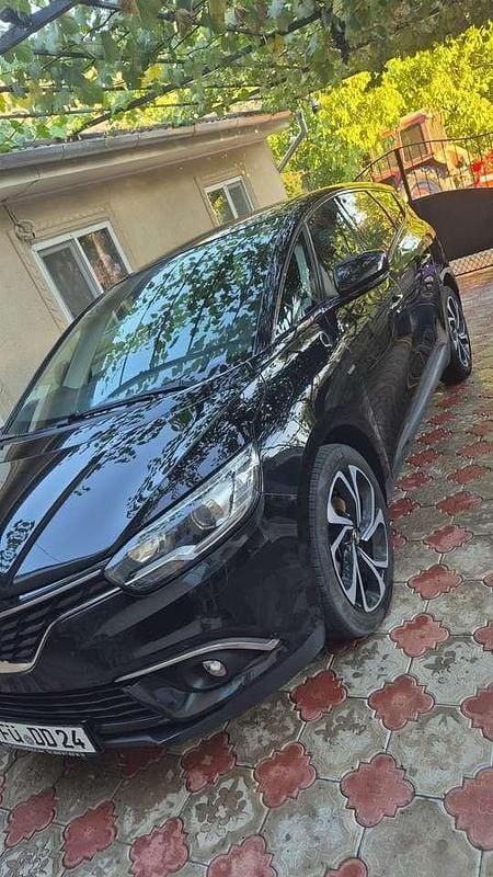 Gebraucht 2019 Renault Grand Scénic Bose Edition Van / Kleinbus | 10.500 € (Fairer Preis) - Bild 1/4
