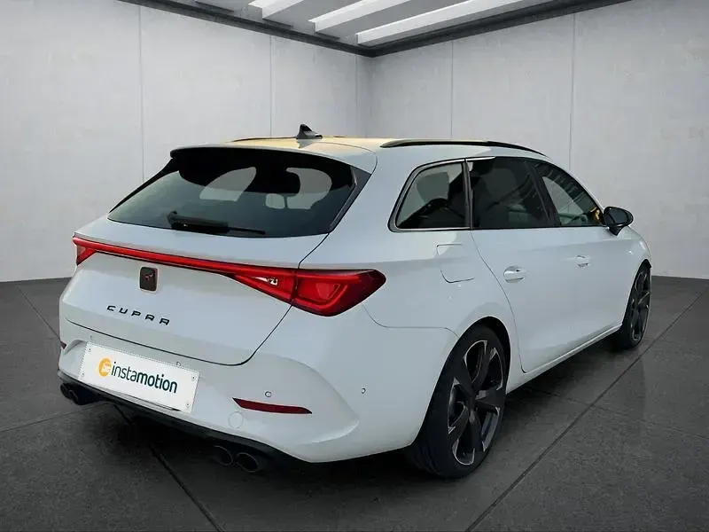 Używany Cupra Leon 310 KM (228 kW) 2024 Biały Kombi